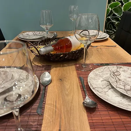 Diamond Luxury סלוניקי